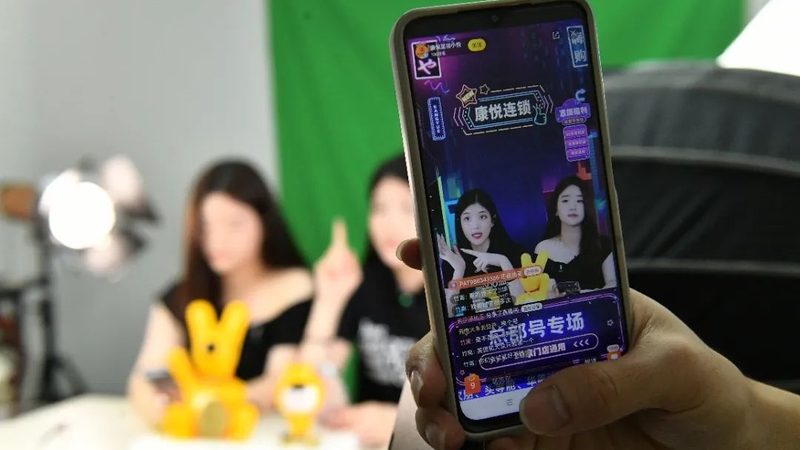 目前市场上常见的管道疏通剂主要有以下几种：